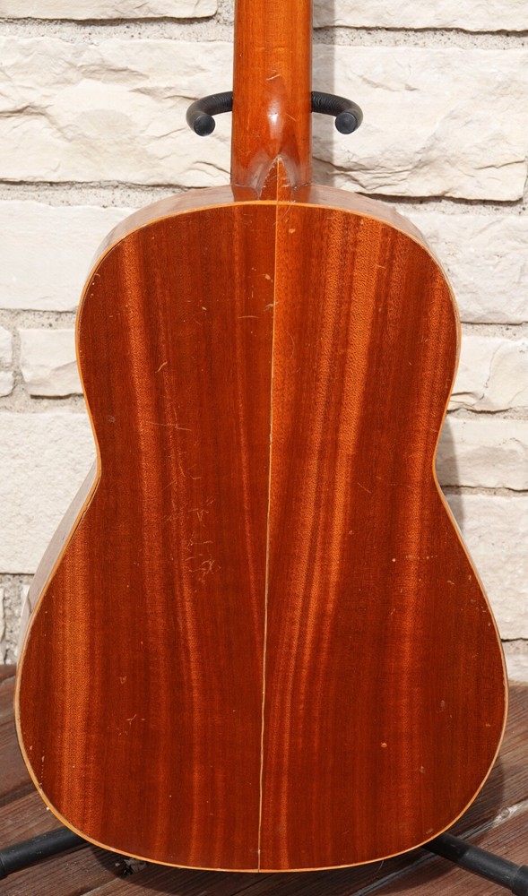 HERMANOS LEAL CLASSICAL GUITAR