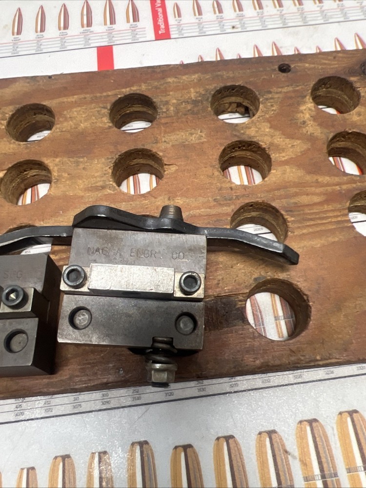 MAGMA ENGINEERING BULLET MOLD , 38/105/DBB/SGG TWO CAVITY