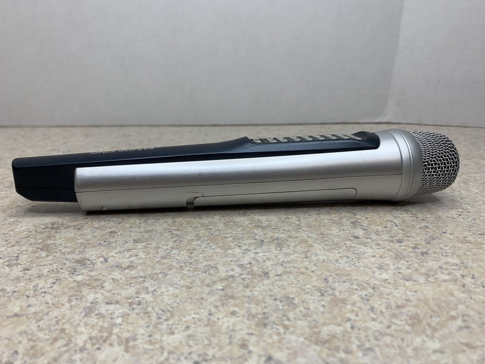 Magic Sing ET18K Portable Karaoke Microphone