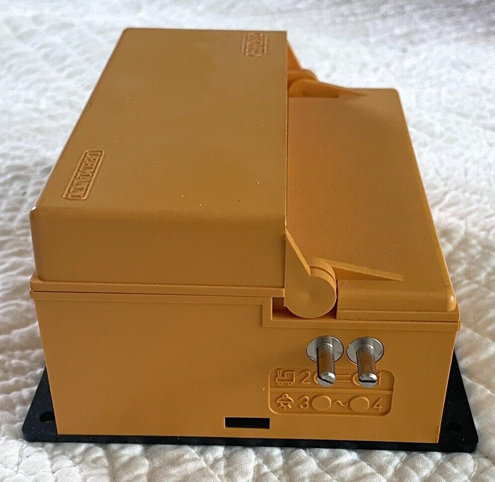 LGB 5180 0, MOMENTARY SWITCH CONTROL BOX, NEW