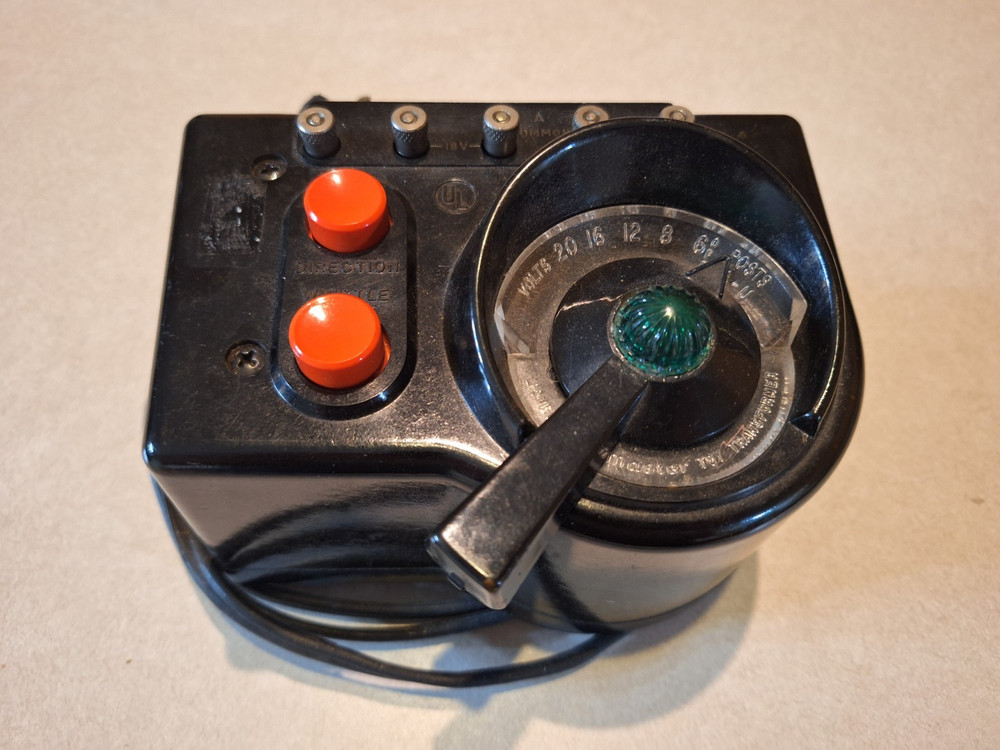 Lionel Trainmaster 125 Watt Transformer: Type LW: Powers Up: Untested