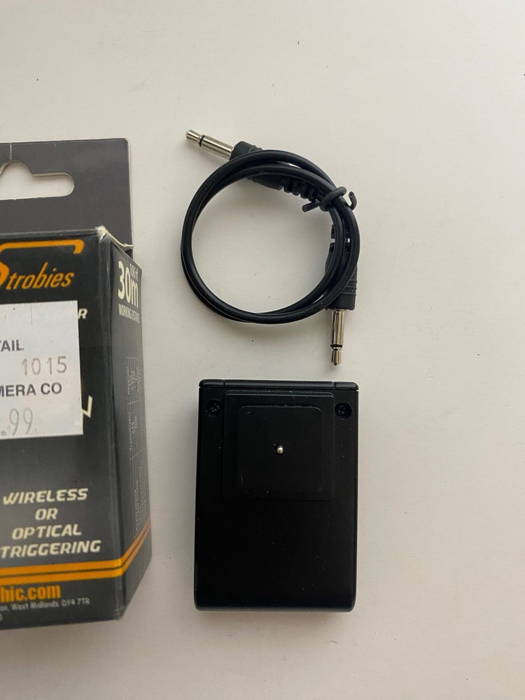 Strobies iSync4 Wireless Camera Reciever & Sync Cord New