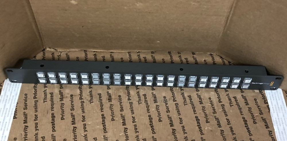 Blackmagic Design Videohub Smart Control W/AC-ADAPTER (TESTED)