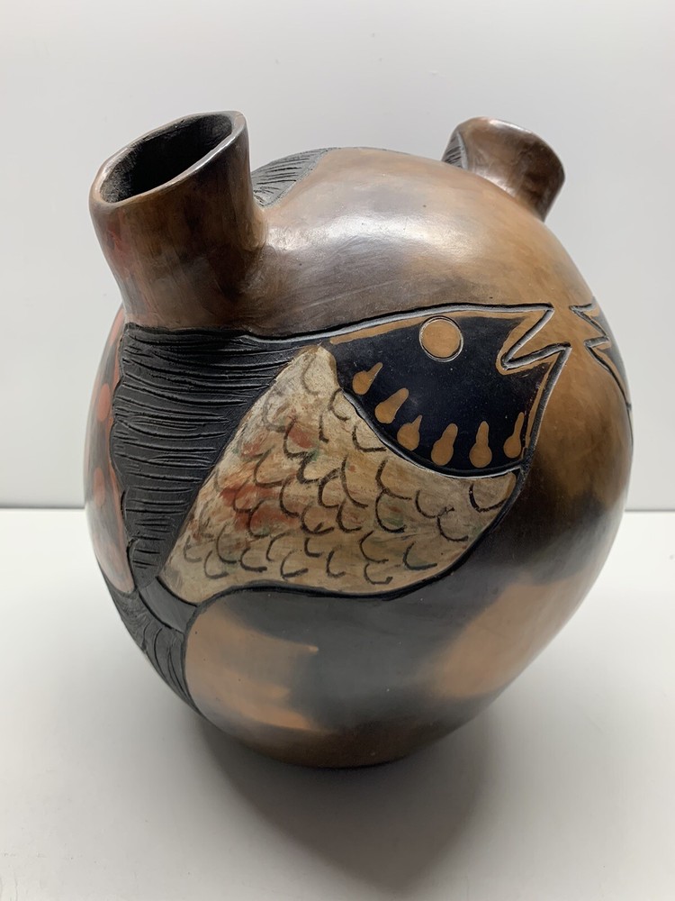Taller Maximo Inga Pottery Vase