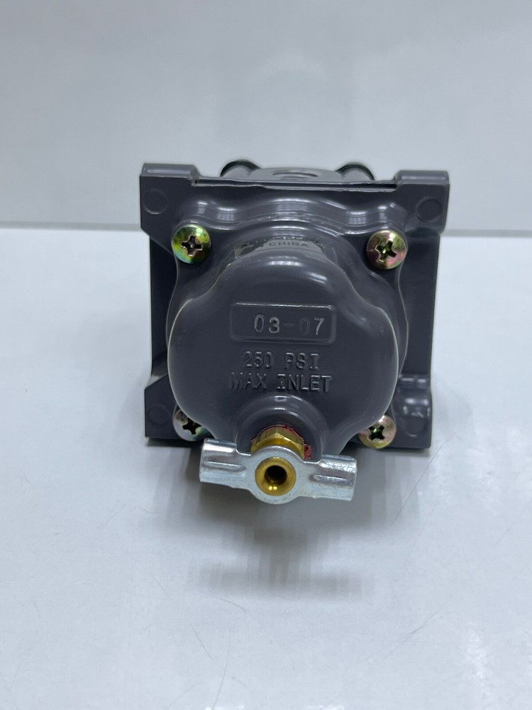 FISHER 67CFR-224 PRESSURE REGULATOR