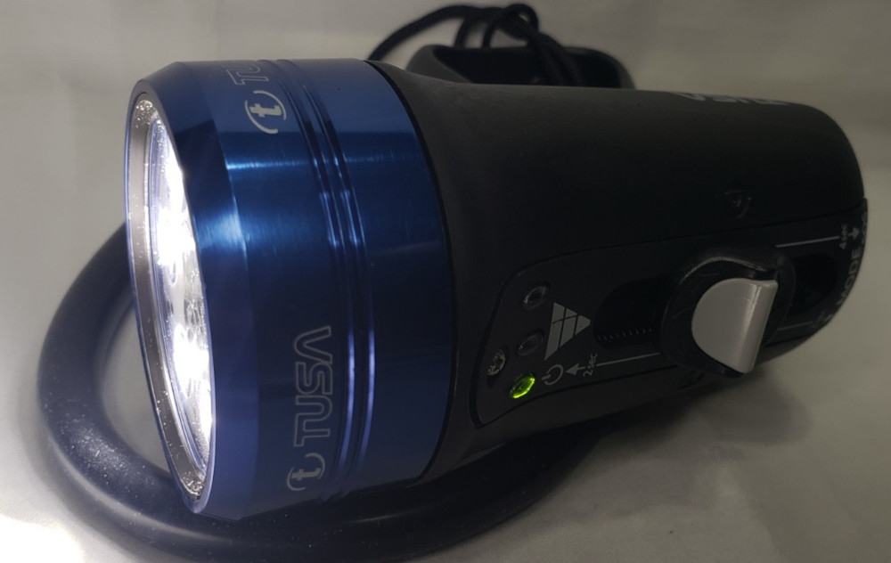 TUSA TUL-1000 LED Dive Light