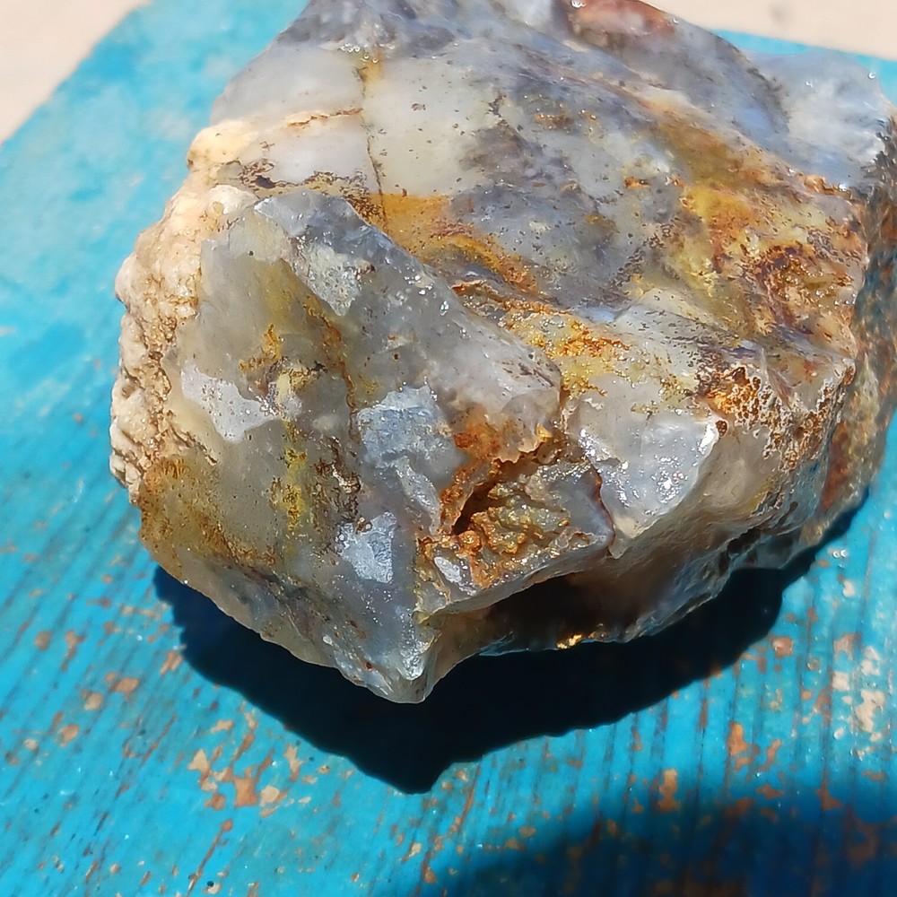 Blue Agate Potential For Slabbage And Cabbage Is Prevalent