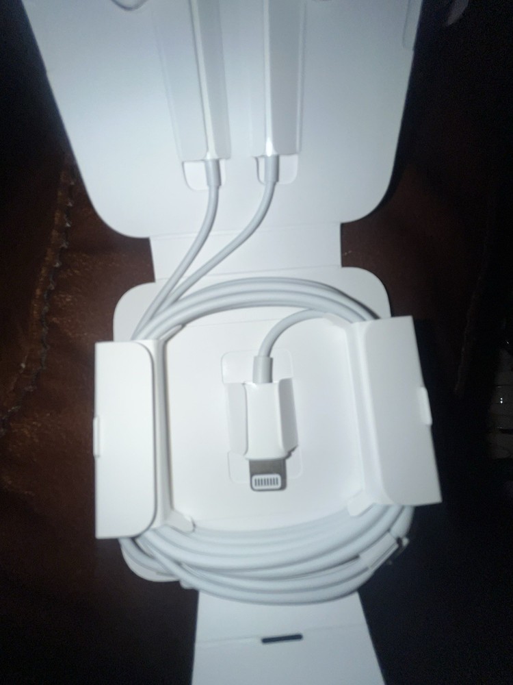 Apple EarPods White Lightning Connector In-Ear