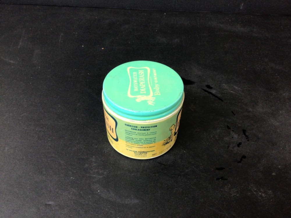 bayswater diaperash ointment jar