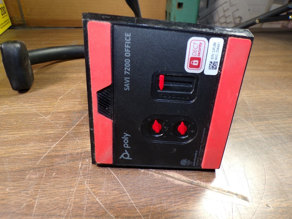 Poly Savi 7220 Office Wireless Headset System