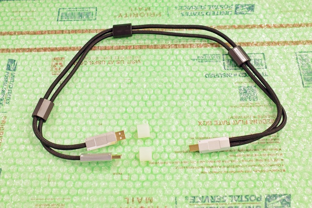 iFi audio Gemini Dual headed Audiophile USB cable