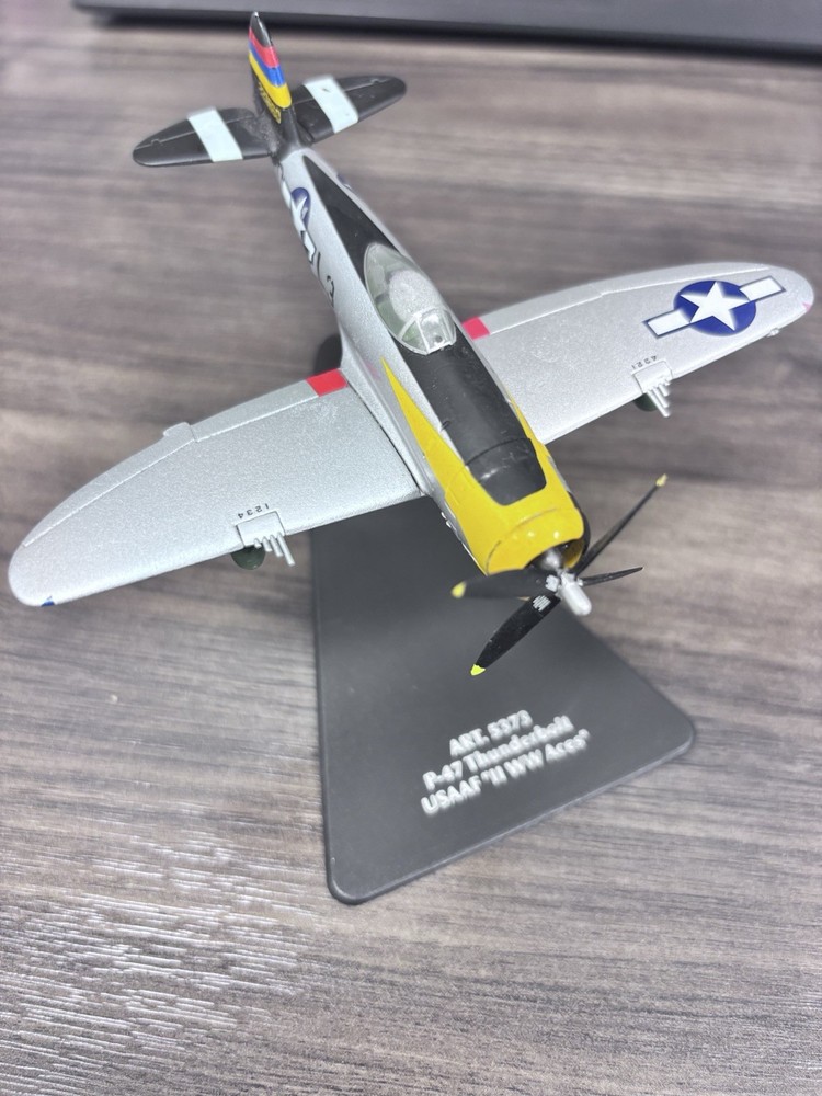 PLANE P-47 Thunderbolt USAAF "II WW Aces"