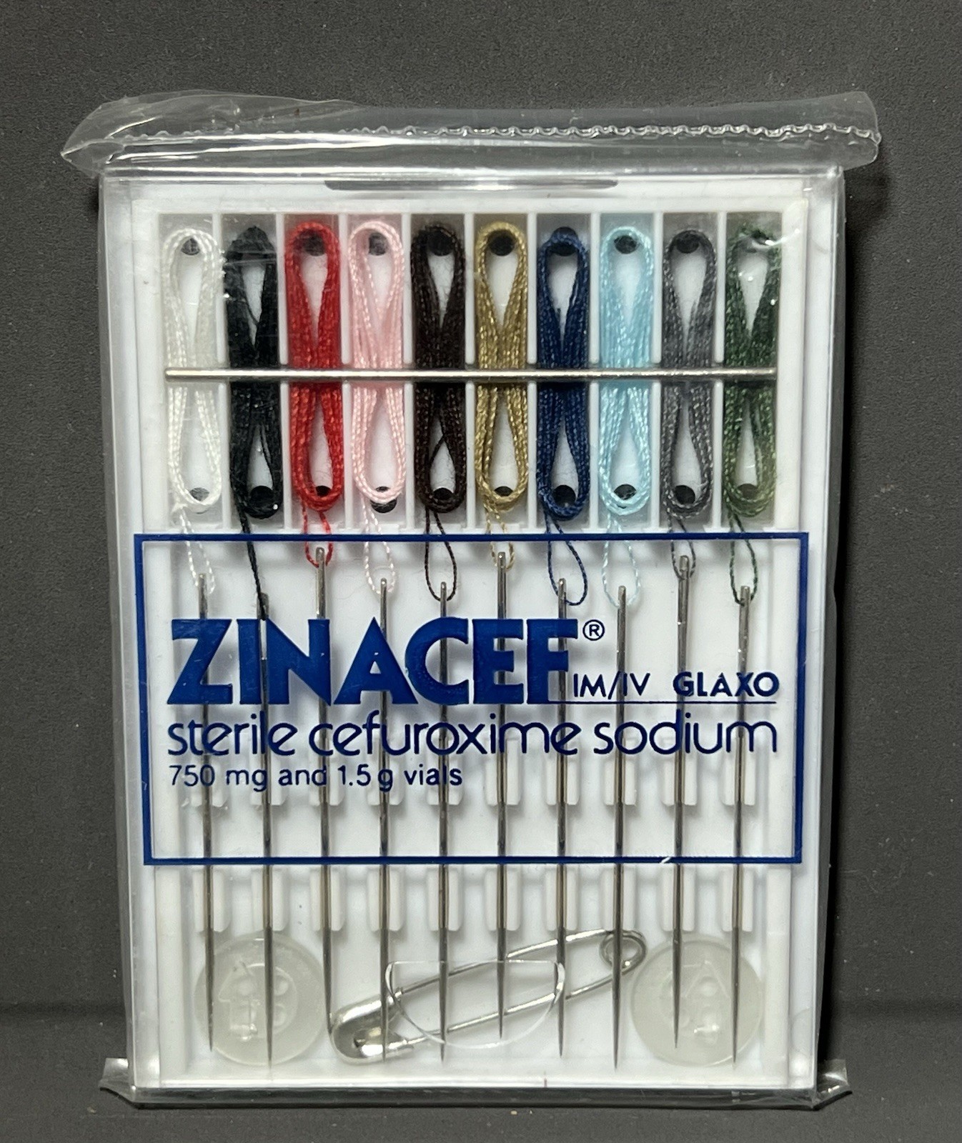 Vintage Zinacef Cefuroxime Glaxo Drug Rep Promo Mini Plastic Sewing Kit 3 x 2 in