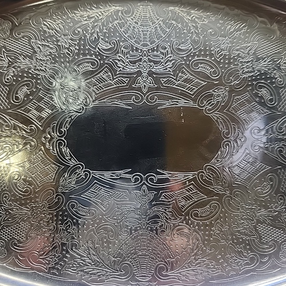 Small Silver Colored Platter [109]