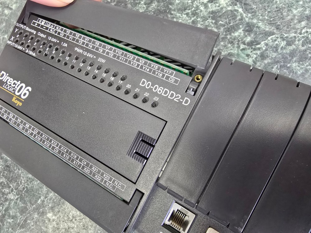 KOYO DIRECT LOGIC 06 AUTOMATION DIRECT D0-06DD2 PLC MODULE