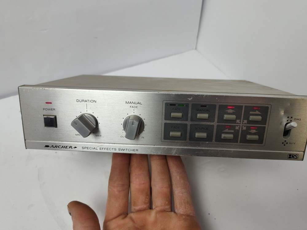 Archer 15-1274 Video Special Effects Switcher Analog POWERS ON, UNTESTED