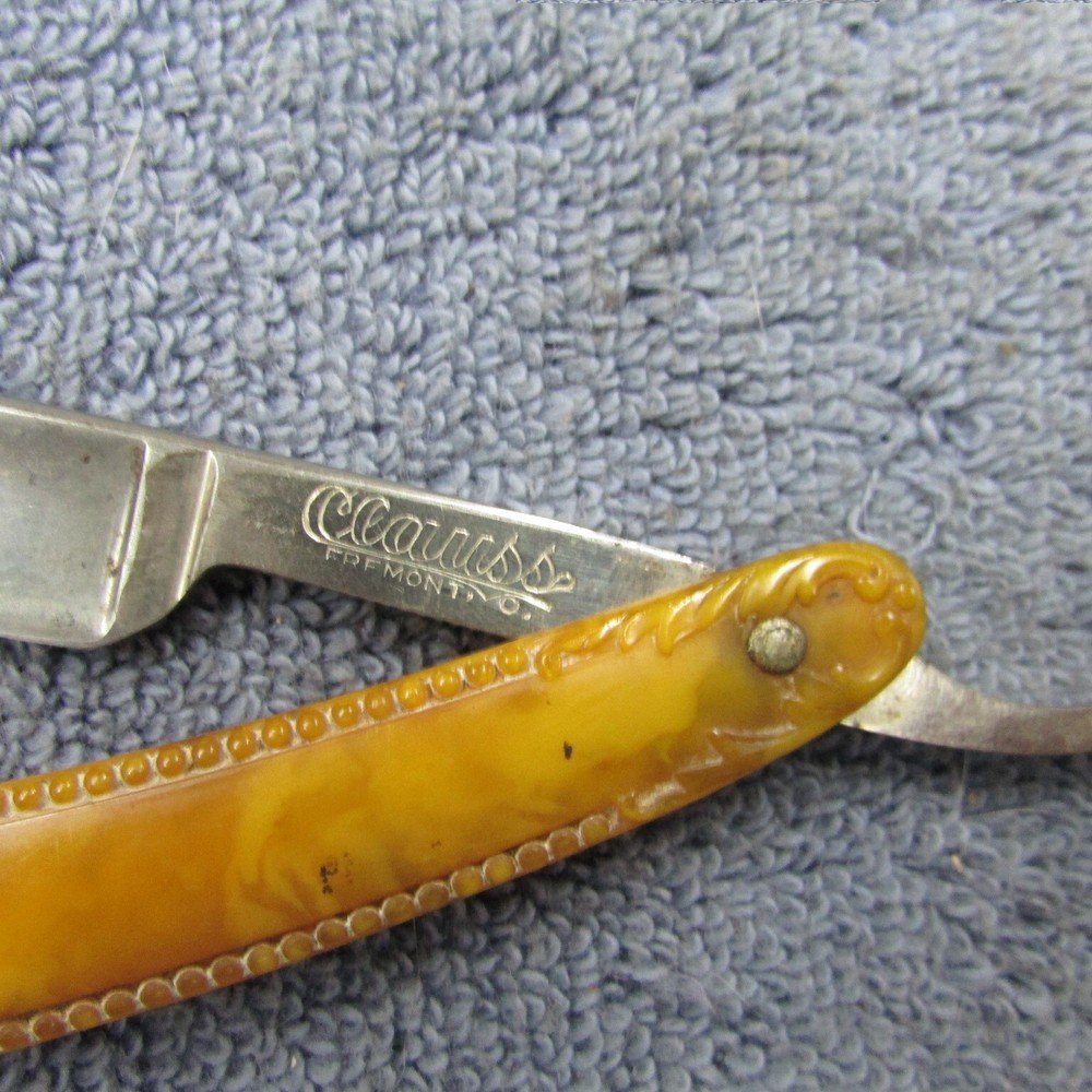 Straight Razor: Clauss Fremont, O