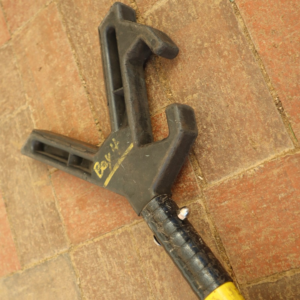 Stiffy Handy Hook Hand Tools Yellow Push / Pull Tool