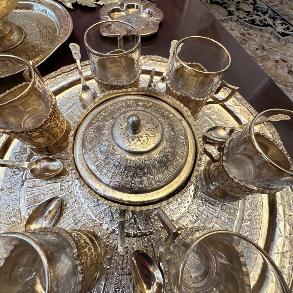 SAMOVAR