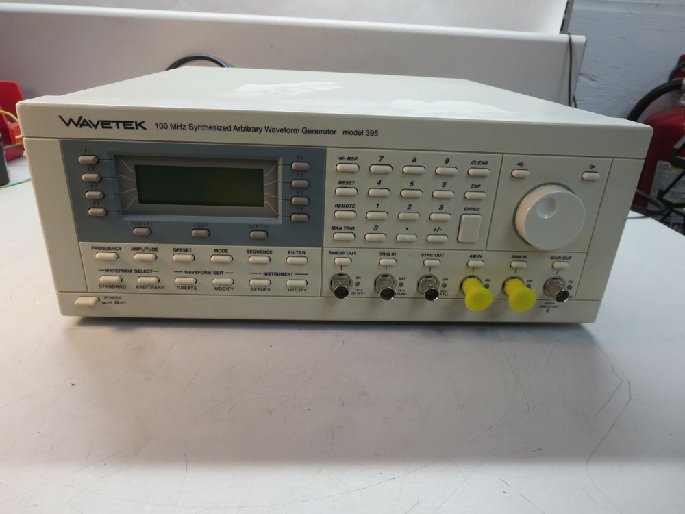 Wavetek,Mod: 395,100 MHZ Synthesized Arbitrary Waveform Generator,Unit Powers On