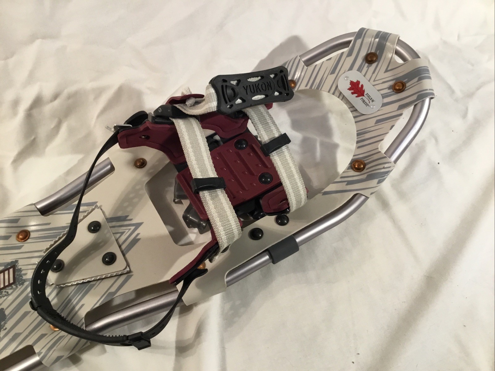 Field N Forest Winter Trail III 825 Snow Shoes Yukon