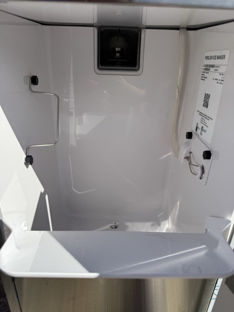 Perlick Undercounter Nugget Ice Maker - Open Box