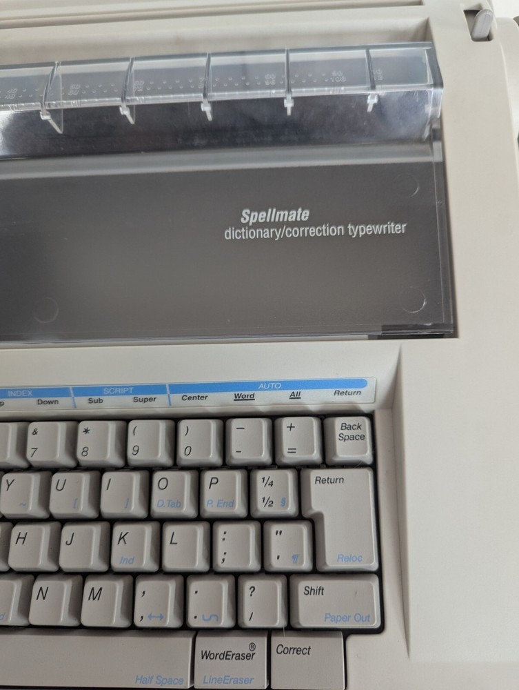SMITH CORONA Typewriter SPELLMATE Model NA2HH W Lid Missing Handle