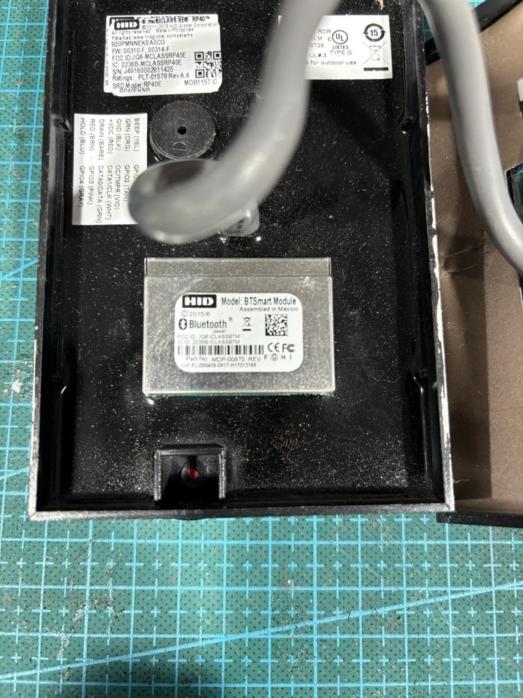 2pcs HID multiCLASS Reader RP40 + Bluetooth