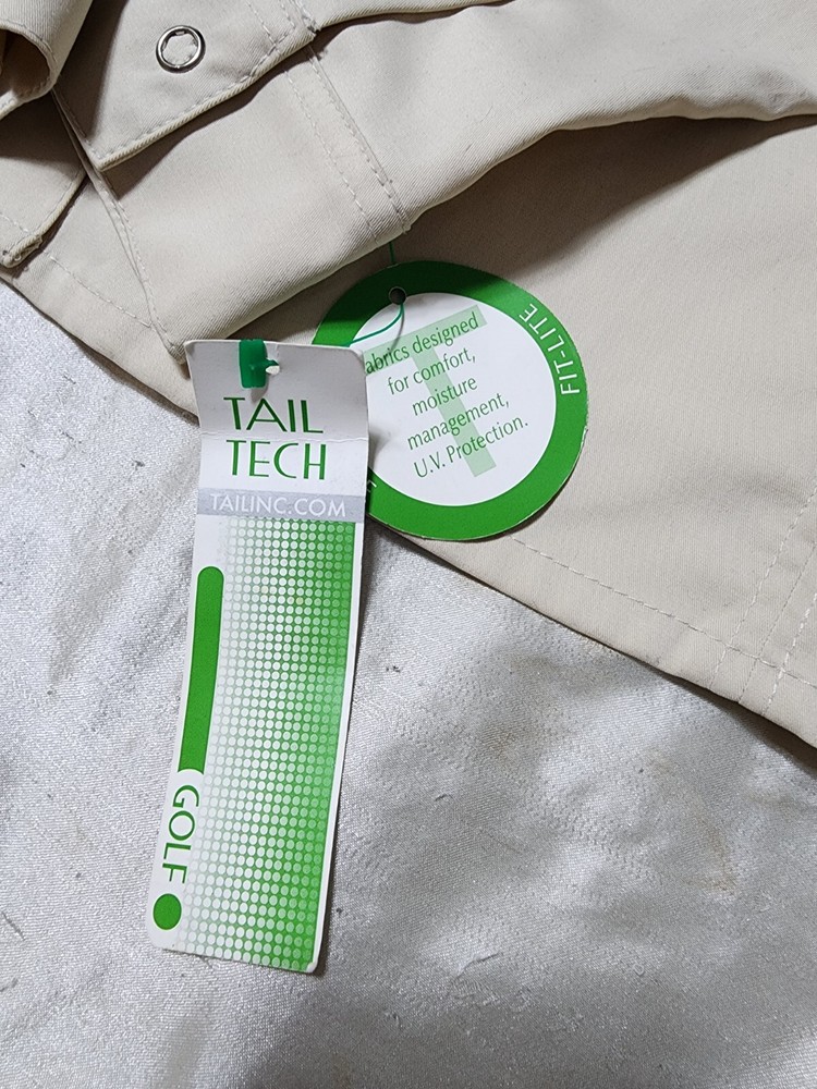 NWT Tail Tech Vented Golf Shirt Vest Jacket Removable Sleeves Size Med *Defect*