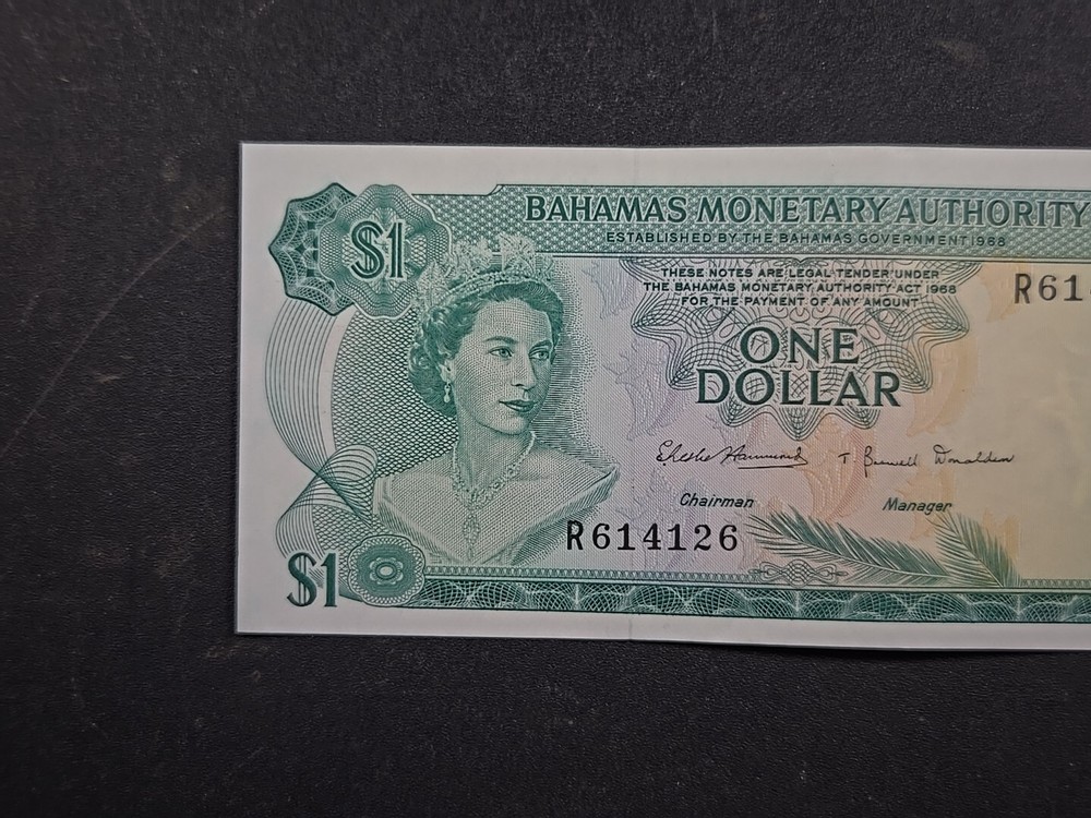 1968 BAHAMAS $1 - Pick# 27 - Solid XF/AU