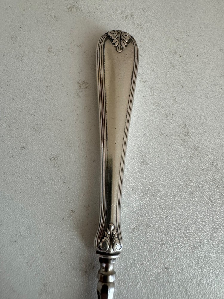 Antique Sterling Silver Handle Button Hook w/ Leaf Decoration & Monogram