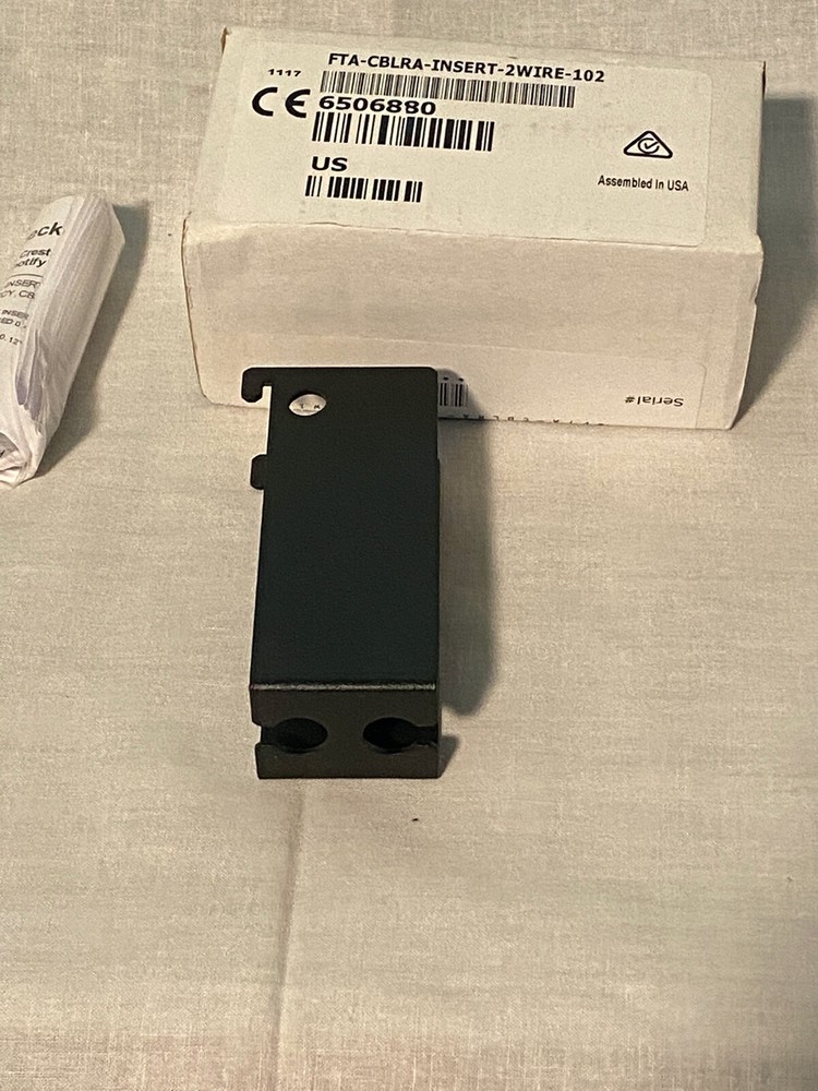 Crestron FTA-CBLRA-INSERT-2WIRE-102 Cable Retractor Spacer Insert FlipTop 600