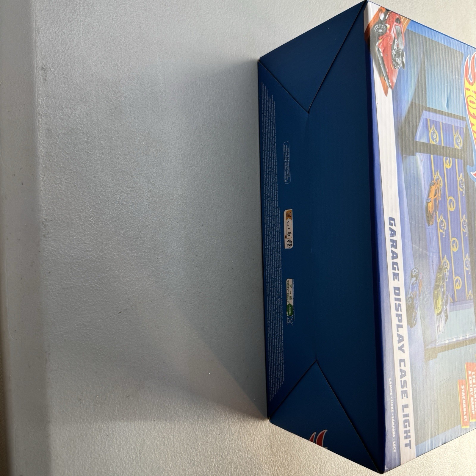 Hot Wheels Garage Display Case Light NIB