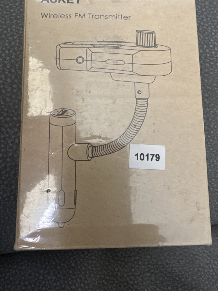 BRAND NEW AUKEY Wireless FM TRANSMITTER USA91410 U9