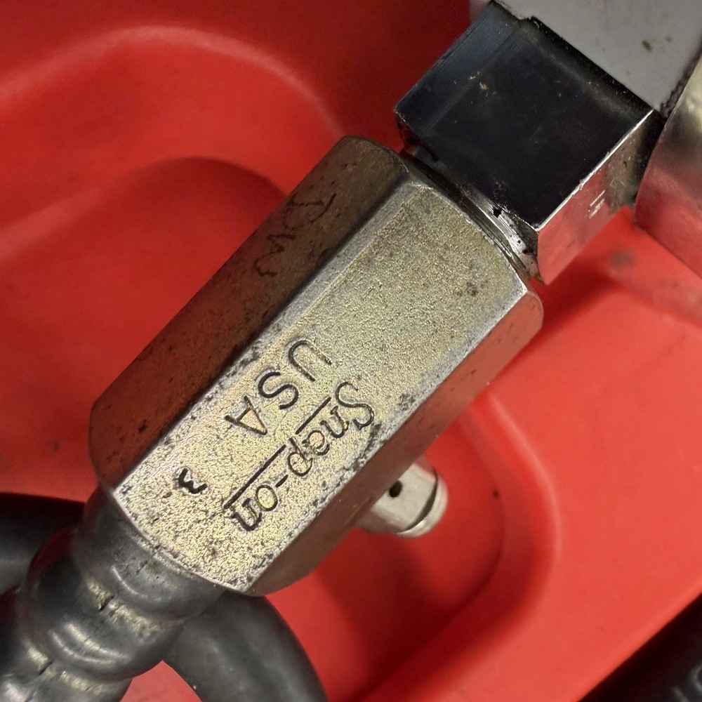Snap-on MT307KB Compression Tester Kit