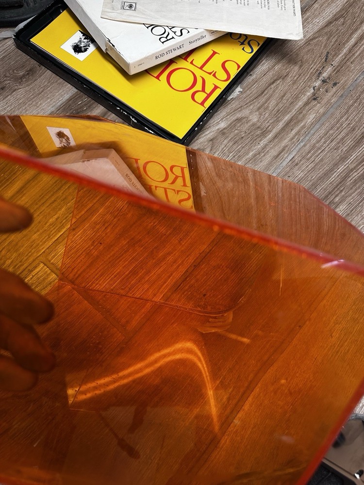 Ackuretta FreeShape 120 is a desktop LCD 3D printer