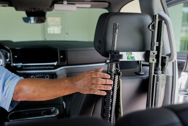 CoJo Vehicle Gun Rack