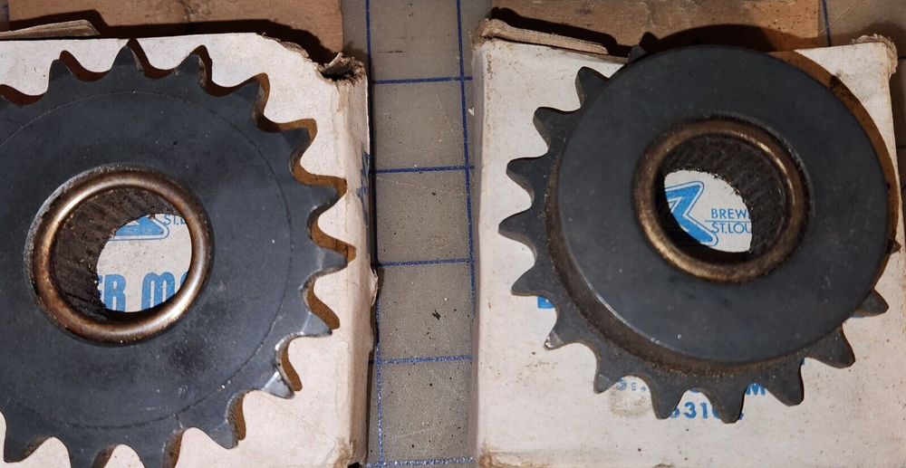 2 - OPEN BOX BREWER MACHINE & GEAR 40B19F GEAR SPROCKETS - NEW -
