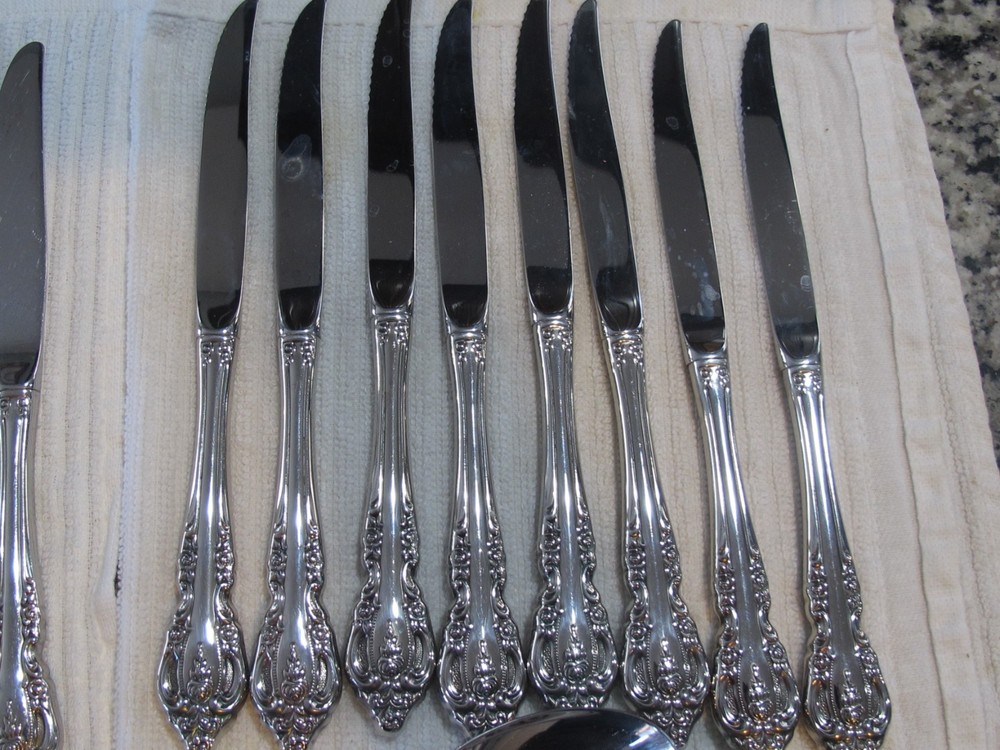 Oneida BRAHMS Stainless Flatware Pierced Floral Service (8) Set + Serving Pcs