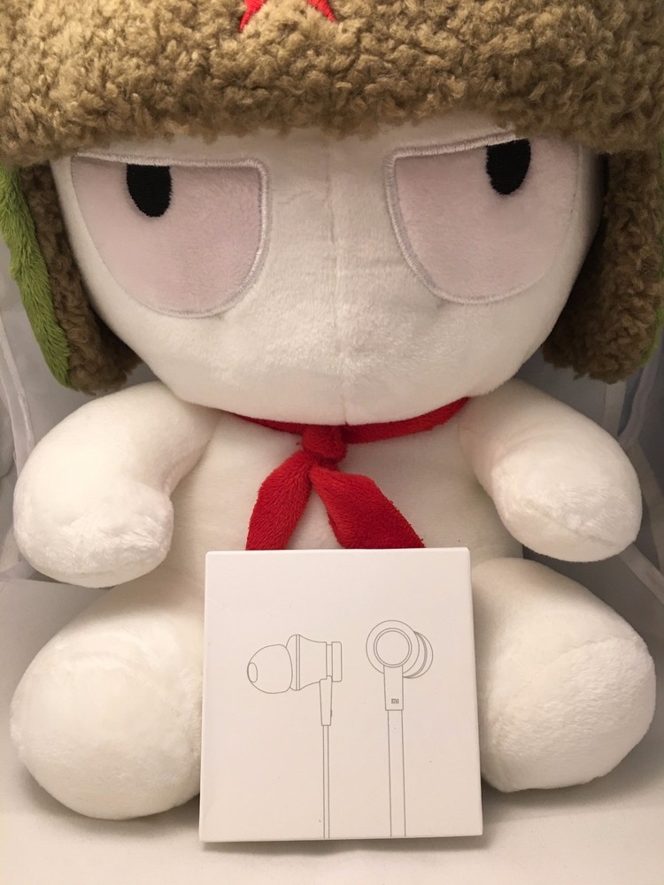 Xiaomi MI in ear Piston Earphone with remote Mic Black Fundamental Basic edition