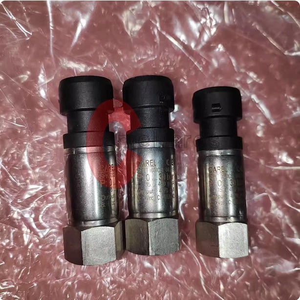 One New CAREL SPKT0031C0 Pressure Sensor