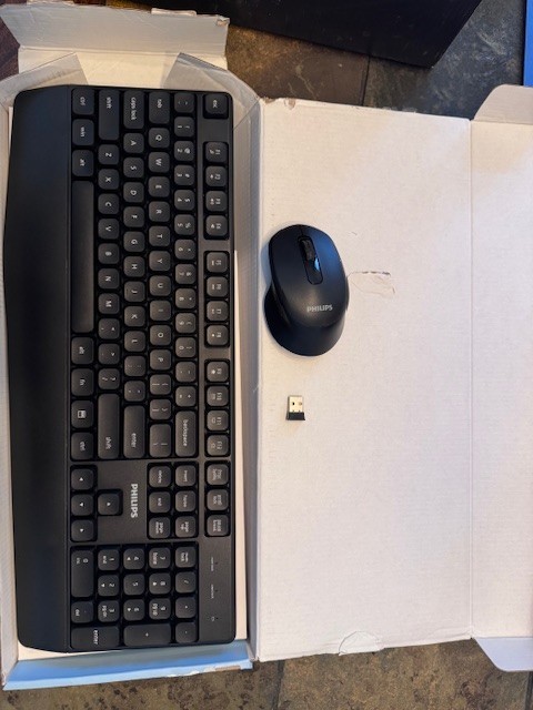 PHILIPS Wireless Keyboard and Mouse Combo-Ergonomic Keyboard and Mouse Wireless