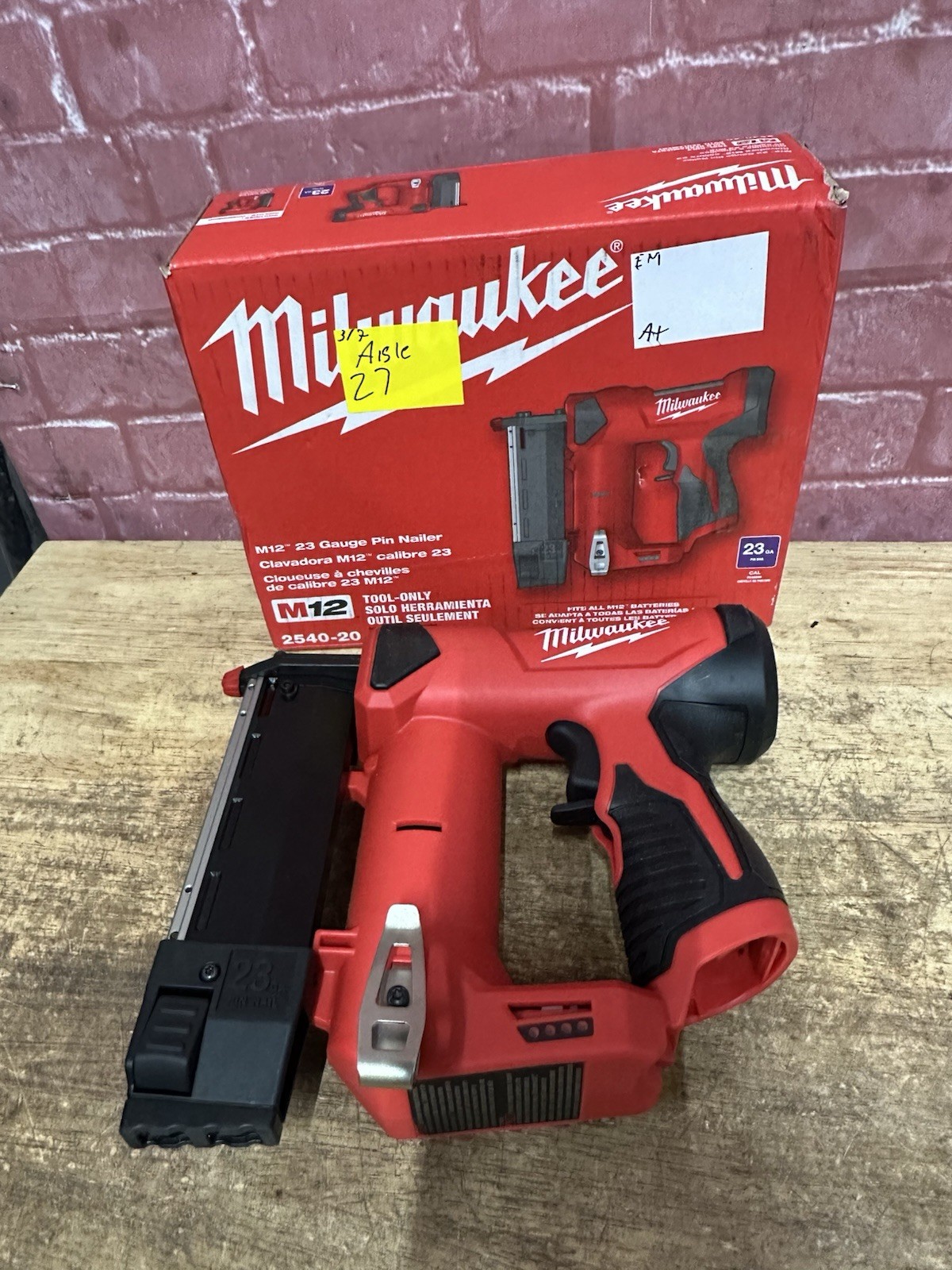Milwaukee M12 23 Gauge Cordless Pin Nailer Tool (2540-20) Tool Only (Open Box)