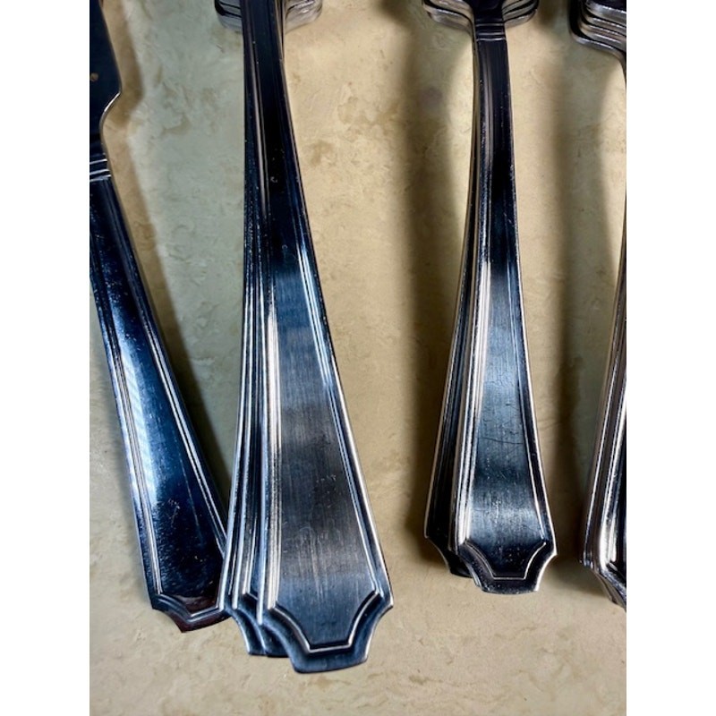 56 pc International Carleigh Stainless Flatware