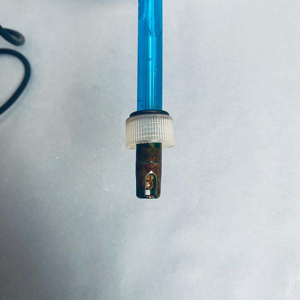 Apera pH/Temperature Electrode ATC Enabled BNC/RCA Connector