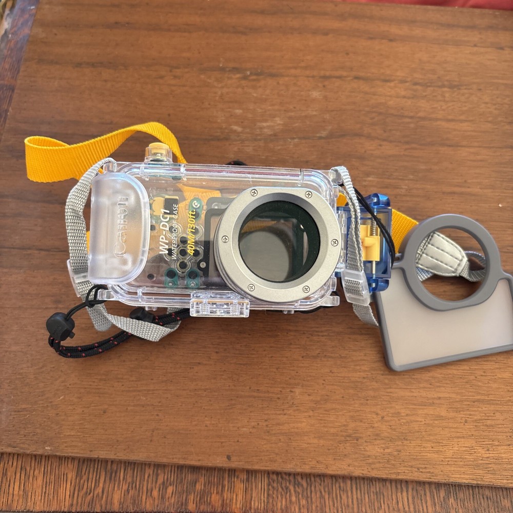 CANON Waterproof Camera Case WP-DC1 40m/130ft Used