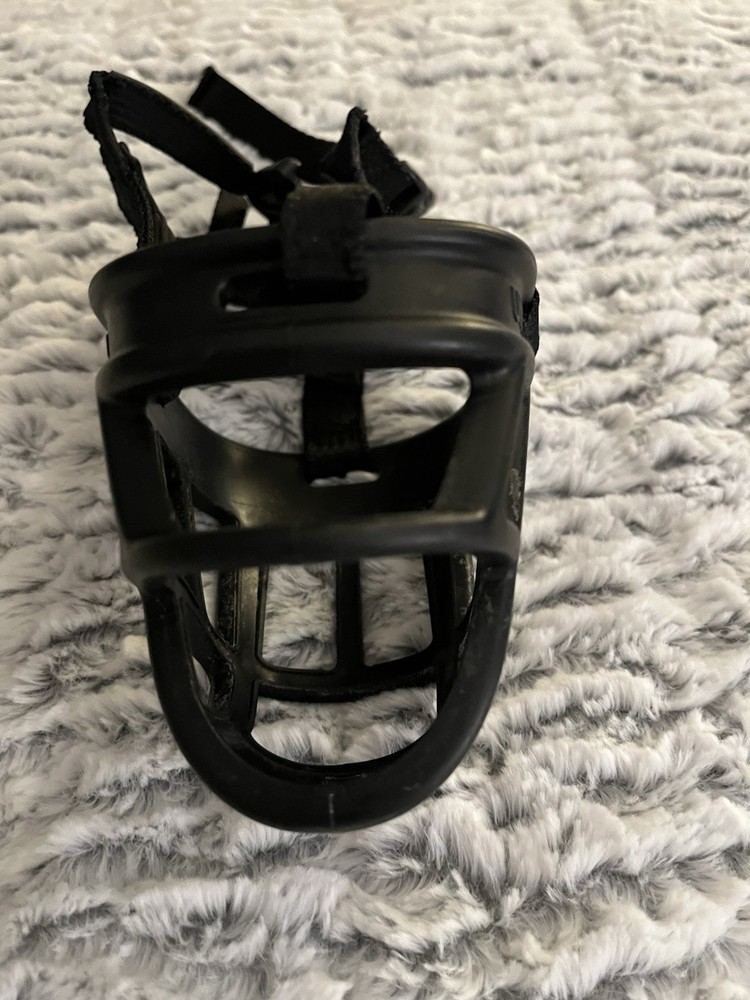 Baskerville Ultra Muzzle Dog Training Accessory, Size 4, Black