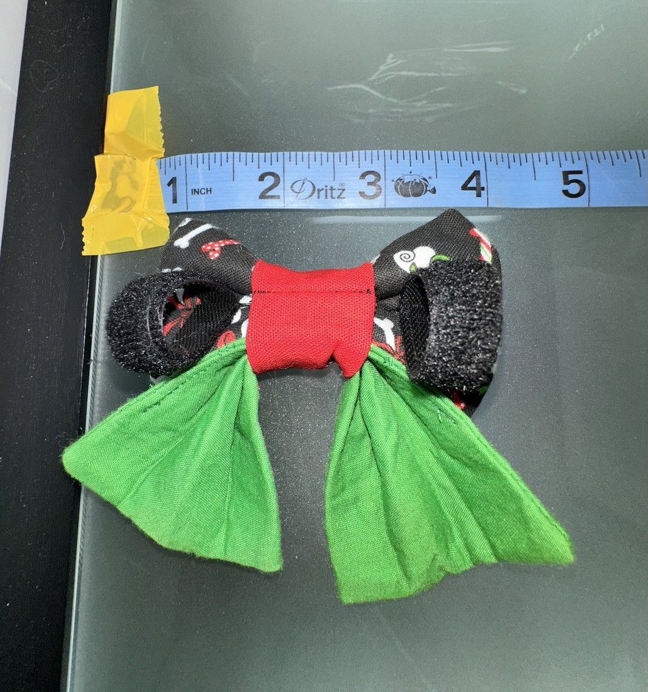 Handmand Over The collar Pet Bow Bundle #2 - (Christmas Pattern) - New