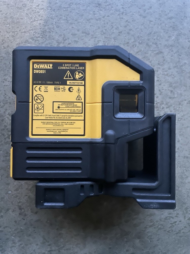 DEWALT DW085 Self Leveling Laser Red 5 Beam Pointer (NEW OpenBox)