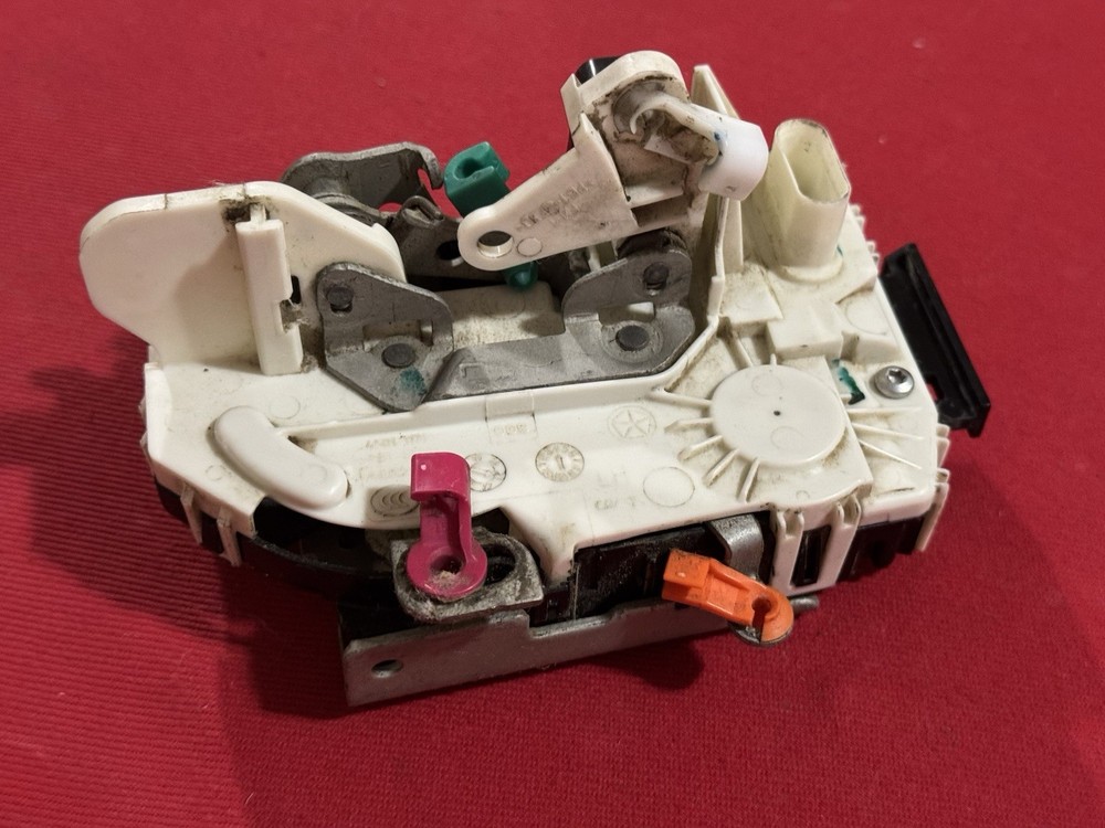 OEM RAM 1500 Driver Side Door Lock Latch Actuator Tested Working